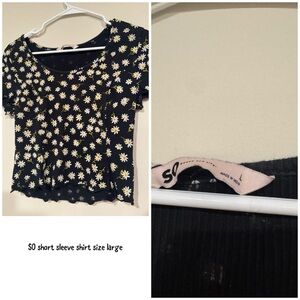 SO Black and White Daisy Women's Tee